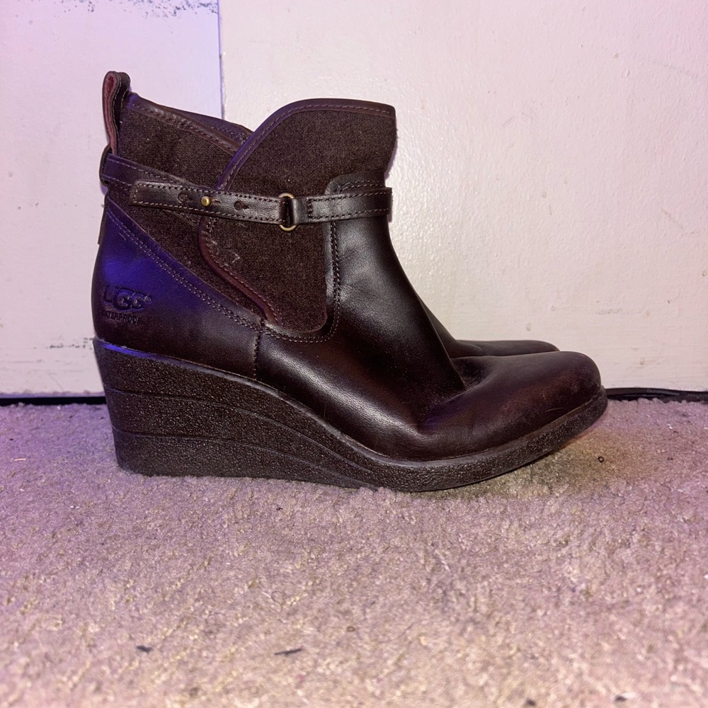 UGG Women's Brown Emalie Boots Size 8 *AUTHENTIC*
